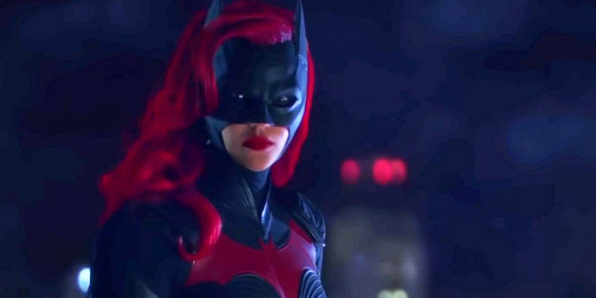 First Look At Ruby Rose S Proudly Lesbian Batwoman Series