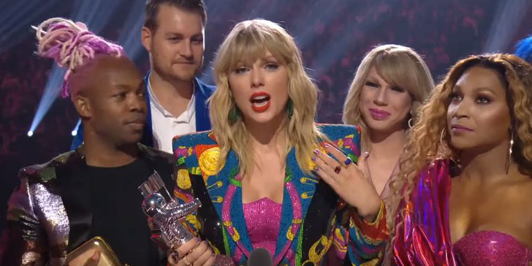 Taylor Swift & Lil Nas X: LGBTQ community at the 2019 VMAs ...